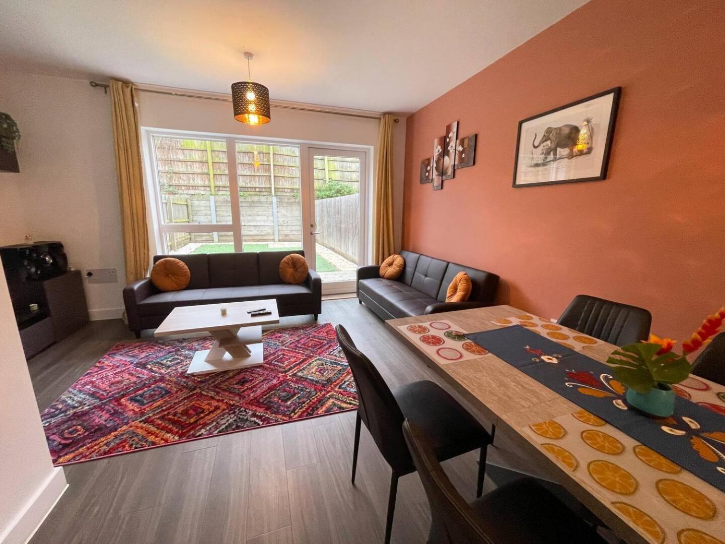 Luxury Peaceful With Driveway Parking - Homehost Holiday home Cambridge (Cambridgeshire)