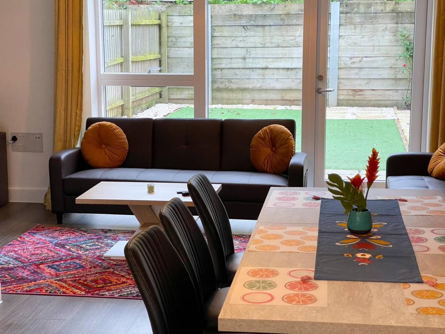 Luxury Peaceful With Driveway Parking - Homehost * Cambridge (Cambridgeshire)